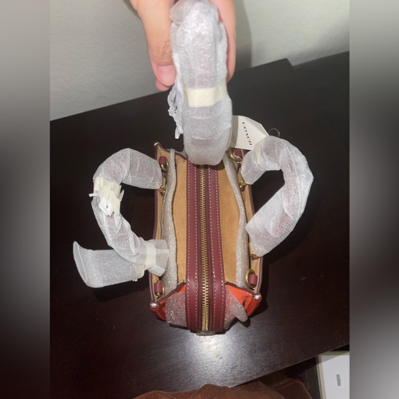 Coach Rogue 17 in colorblock NWT - Picture 6 of 7